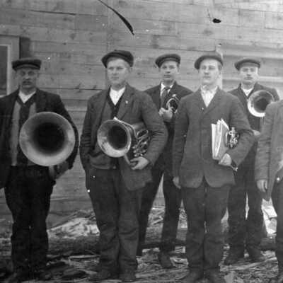 Photograph, Sellwood Local, Finnish section of the Socialist Party of Canada, Sellwood, Ontario.
