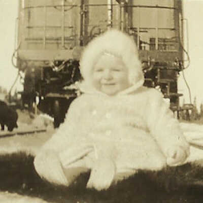 Photograph, Unknown Children, Sloman School Car.