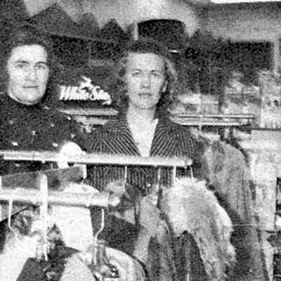 Newspaper Advertisement, Dorelen Shoppe.