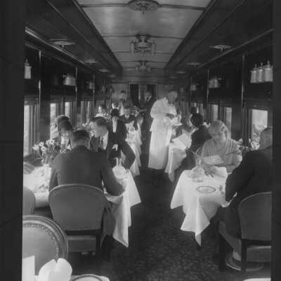 Photograph, Canadian Pacific Railway, Interior of dining car, 1920's.