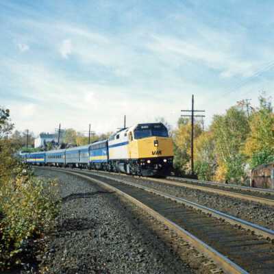 Photograph, VIA Locomotive 6401.
