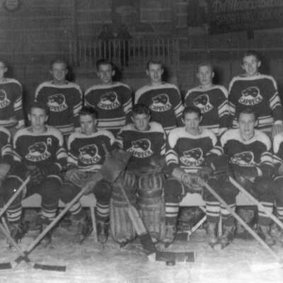 Photograph: Capreol Wolves Team Photograph Unknown People