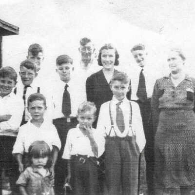 Photographs, Freeland Family, July 1941.