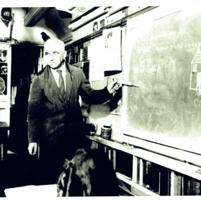 Photograph of Fred Sloman Teaching