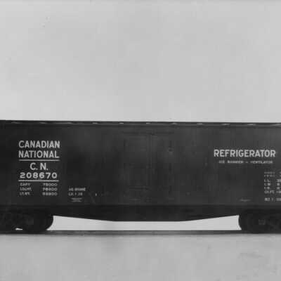Photograph, Canadian National Railways Refrigerator car #208670 with Ice Bunker-Ventilator, built in January, 1936.