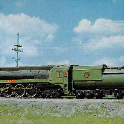 Canadian National Postcard showing Northern Streamliner Steam Engine #6400 at the National Museum of Science and Technology