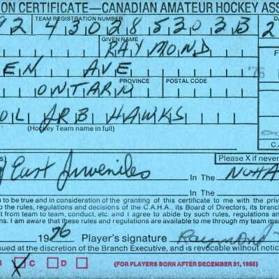 Hockey Player's Registration Certificate belonging to Raymond MacLean