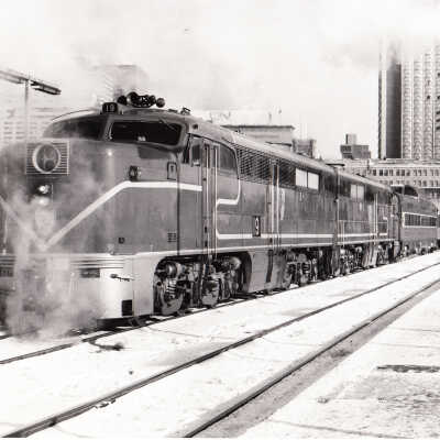 Photograph: Engine 19 in Windsor Station