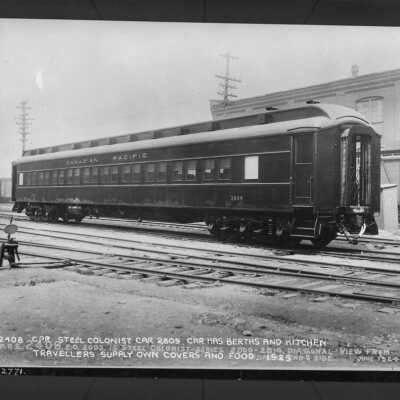 Photograph, Canadian Pacific Railway, Steel colonist car 2809 car has berths and kitchen, June 1924.