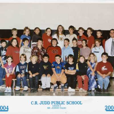 Photograph, CR Judd Public School Grade 6 Class Photo, 2004-2005.