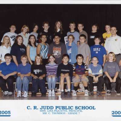 Photograph, CR Judd Public School Grade 7 Class Photo, 2005-2006.