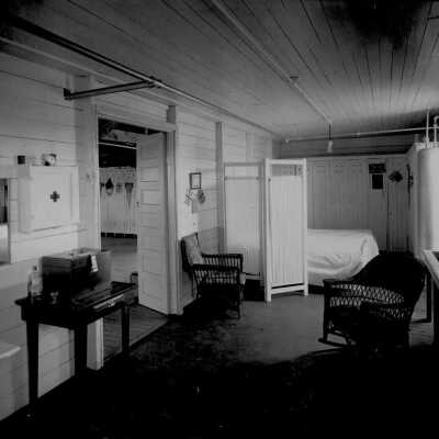 Photograph, Girl's rest room adjacent to change house - cordite line, British Cordite Company Ltd., Nobel, Ontario. 1914-18.