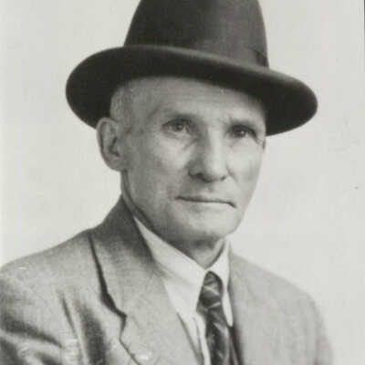 Photograph - Frank Dennie