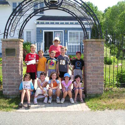 Photograph, Mrs Tagliabracci, Grade 2 class, June 24th 2005, CR Judd.