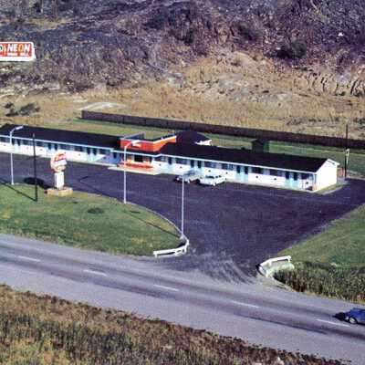 Photograph, Sudbury, Leo's Motel