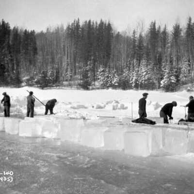 Photograph, Nakina, Ontario, cutting ice, March 1935.