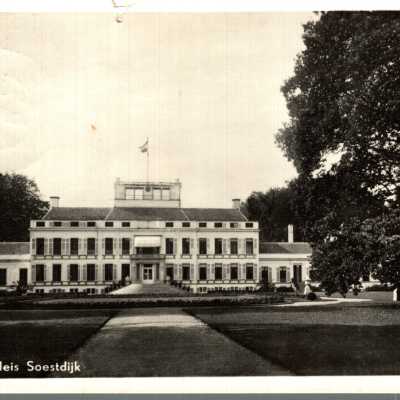 Postcard written to Mrs. D Carrise in Capreol Ontario, sent from the Netherlands in 1947
