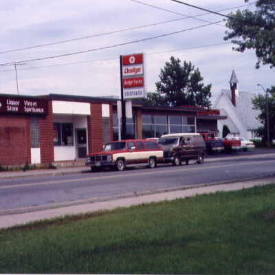 Photograph, Capreol LCBO, Mazzuca Chrysler.
