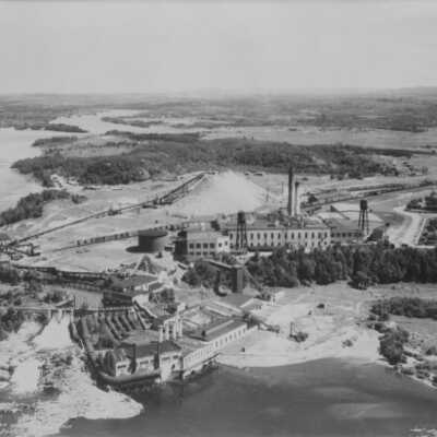 Photograph, Spanish River Pulp and Paper Mill, Espanola, Ontario