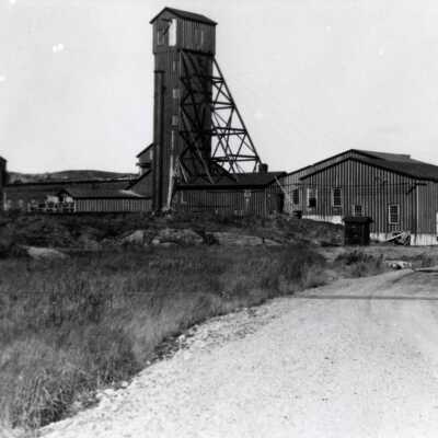 Photograph, Frood, property of the International Nickel Co, present temporary shaft house and mine plant, Sudbury District, Ontario, 1927.