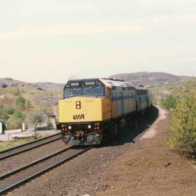 Photograph, VIA Locomotive 6400.