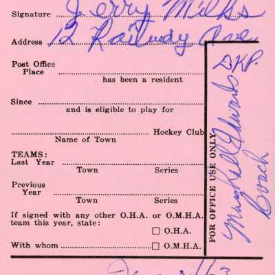 Hockey Player's Registration Card belonging to Jerry Maahs