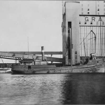 Photograph, Freighter "Advance", at Grand Trunk dock.
