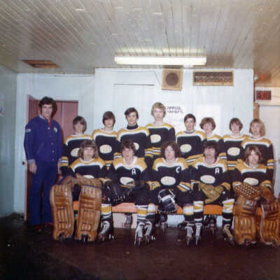 Photograph, 1971-1972 Hockey Team Unknown 2.