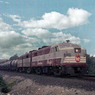 Photograph, Canadian Pacific Engine 4042