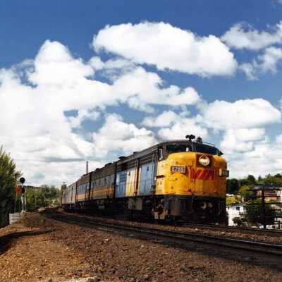 Photograph - VIA Rail train no. 6785