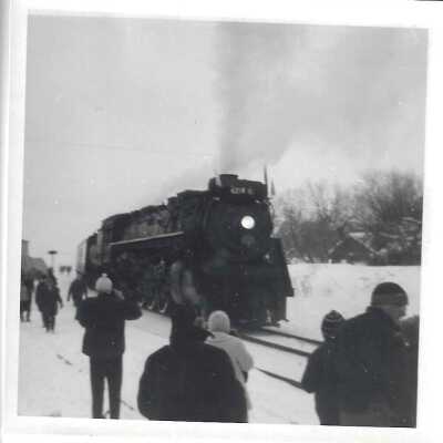 Photograph of 6218 train