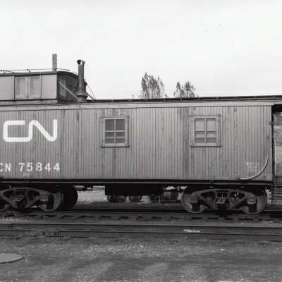 Photograph - CN caboose no. 75844