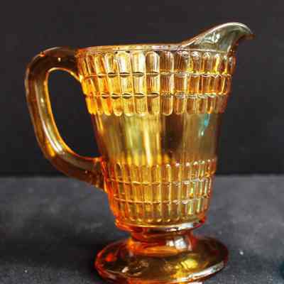 Double Beetle Band Creamer