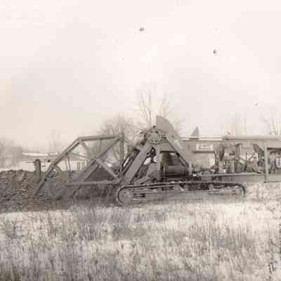 Buckeye Traction ditcher Co machinery