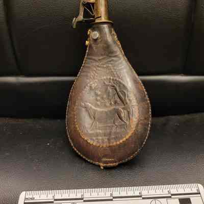 Civil War Period 4lb Leather & Brass Powder Flask Hunting Dog Design