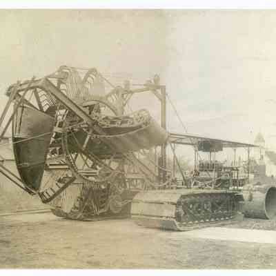 Buckeye Traction Ditcher Co machinery