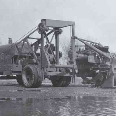 Buckeye traction ditcher Co Machinery