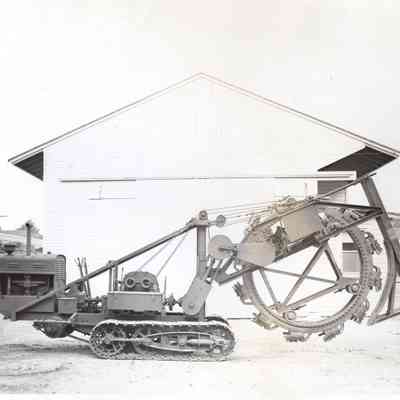 Buckeye Traction Ditcher Company: Model 12