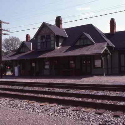 Slide of Findlay Train Station
