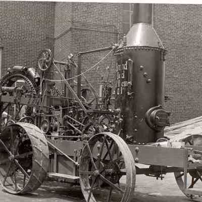 Buckeye Traction Ditcher Co machinery