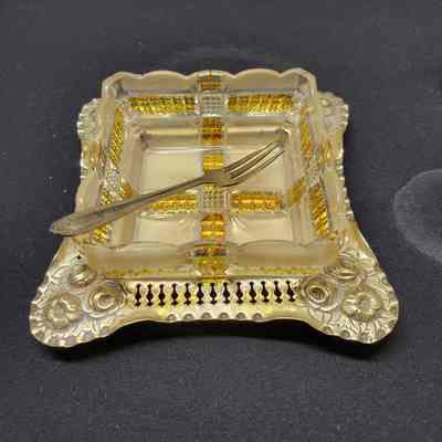 Amberette plate with fork