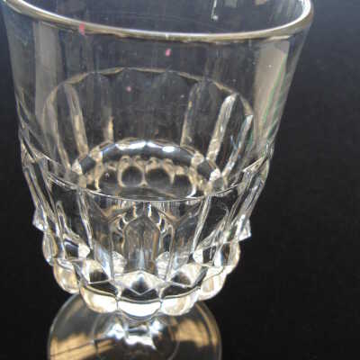Goblet, Teardrop Pattern
