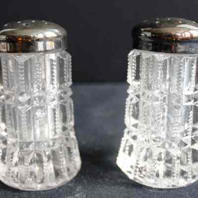 File Salt and Pepper Shakers