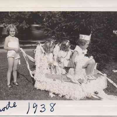 C.T. Parade Girls in White