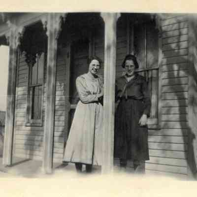 Inez Hindall Steinman and Fairy Hindall Lazenbee