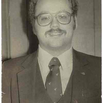 Robert W. Gilligan