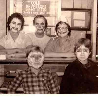 Colonial Bake Shoppe