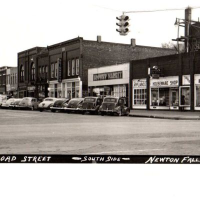 Postcard of South side of Broad Street
