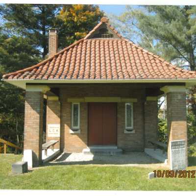 East Side Cemetery Chapel