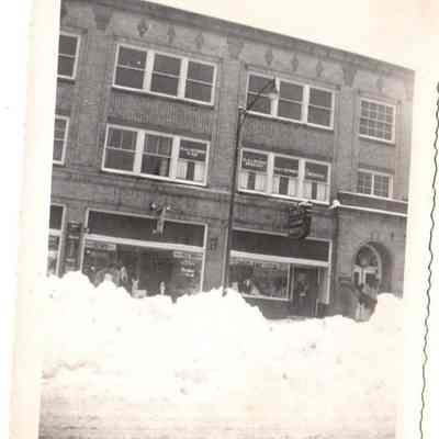 Broad Street 1950 Blizzard. Pictured in Fink's Fashion Shop and mi